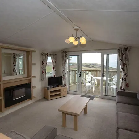 Seaview Holiday Village 4*